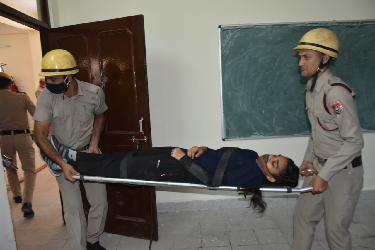 A mock drill to prepare students for safe evacuation in the event of an earthquake was conducted by Govt. Administrative
